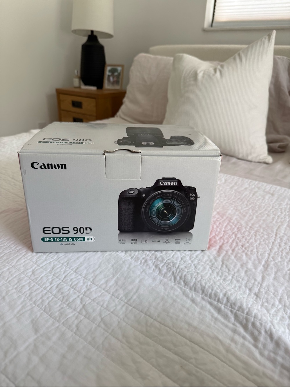 Canon EOS 90D Kit Box with Black Camera Image